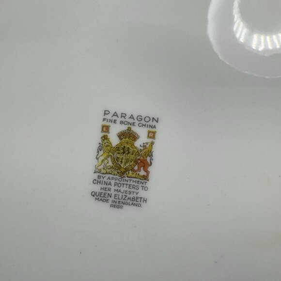 Paragon by Appointment Potters To Her Majesty The Queen Elizabeth 10inch Plate - Picture 6 of 13